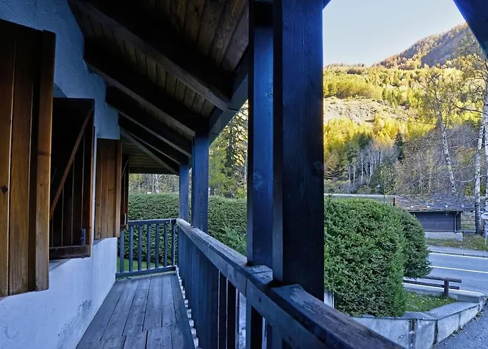 Chanton Апартаменти Курмайор